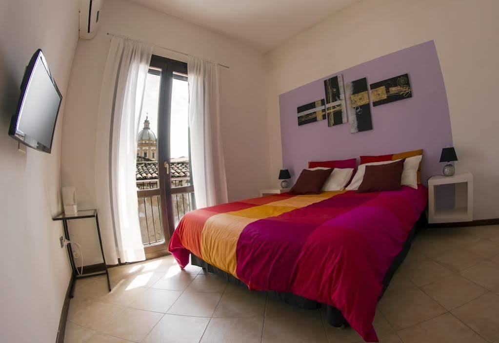 La Terrazza Sul Centro Bed & Breakfast Palermo Dış mekan fotoğraf
