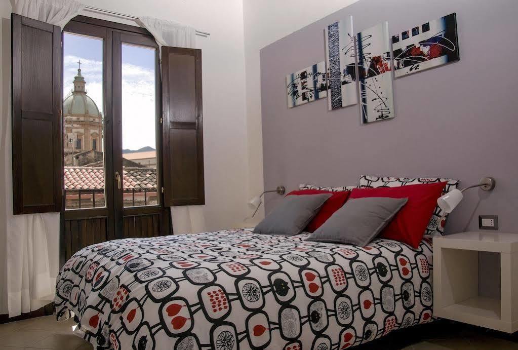 La Terrazza Sul Centro Bed & Breakfast Palermo Dış mekan fotoğraf